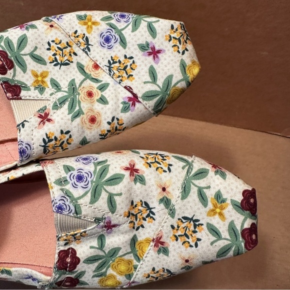 Toms Alpargatas in Autumn Floral, 9.5, excellent condition - Picture 5 of 10